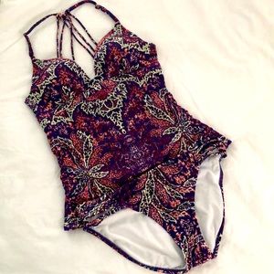 Athlete Tankini Swimsuit Top S Bottom M Purple Print Halter